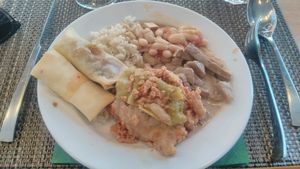 Plats chauds du jour at Cultura Dos Sabores in Porto