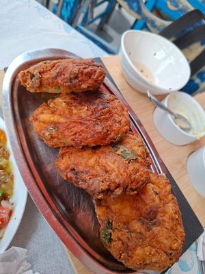 Pitaroudia vegan at Sentrouvani in Salakos