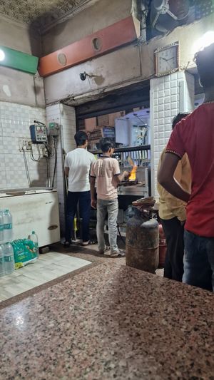 Homemade bread at Hello Vegetarian at Atlanta Hotel in New Delhi