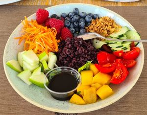 La Vegan Poke Bowl at Area Zenith in Bibione