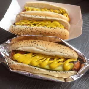 veggie dogs with mustard, pickle and sport peppers at Valpo Viennas in Valparaiso