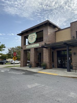 Outside  at Ever'man Cooperative Cafe in Pensacola