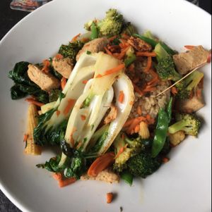 gardien rice bowl at Yard House in Miami