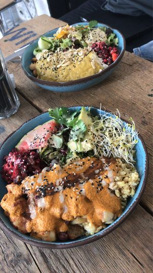 Buddha Bowl (front) + Love Bowl (back) at Moehren Milieu Eco Cafe in Mainz