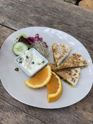 Cesadilla (it’s been 5 but we were too hungry ;)) at Moehren Milieu Eco Cafe in Mainz