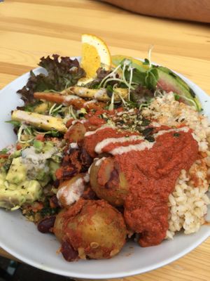 Buddah Bowl (10€) at Moehren Milieu Eco Cafe in Mainz