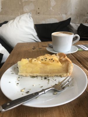Apfelkuchen at Moehren Milieu Eco Cafe in Mainz