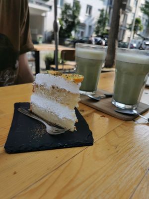 Tonka-Cream Cake at Moehren Milieu Eco Cafe in Mainz