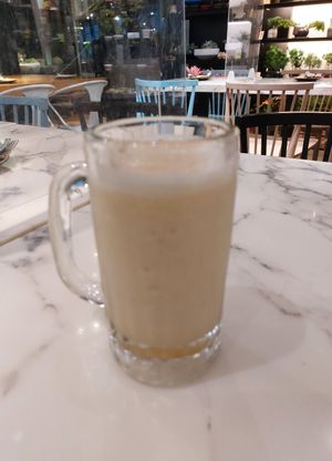 Pineapple Lychee Smoothie 菠蘿荔枝沙冰 👍 at OVOCafe - Wan Chai Rd in Hong Kong Island