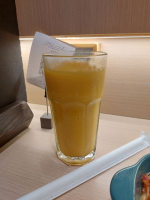 Mango Passion Fruit Smoothie 芒果熱情果沙冰 at OVOCafe - Wan Chai Rd in Hong Kong Island