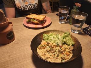 Creamy tofu salad at Manju in Porto