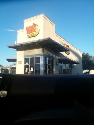 not too busy at Earth Burger - NW Loop in San Antonio