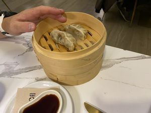 Gyozas de verdura con salsa de soja  at Rabieta in Comunidad Valenciana