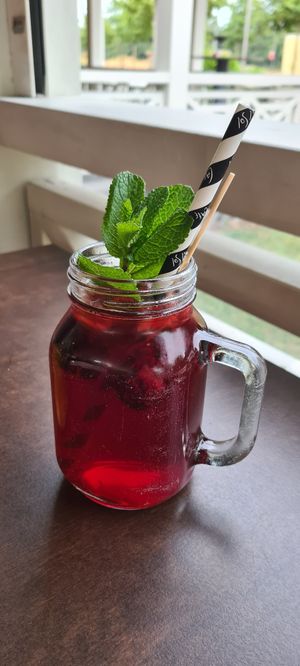 Himbeer-Granatapfel Eistee at Cafe Del Sol Bremen II/Osterholz in Bremen