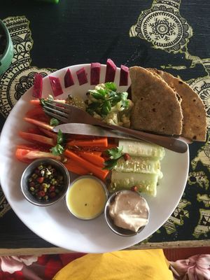Beautiful vegan platter for starters at Umbrella Cafe in Pokhara