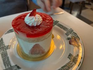 Fraisier cake at Délice de Bernay in New York City