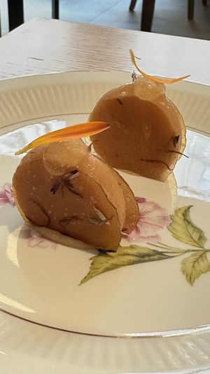 Petite dessert   at Trèfle in Lyon