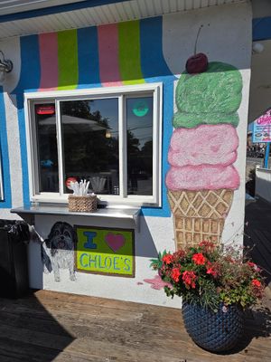 Outside at Chloe's Corner in Philadelphia