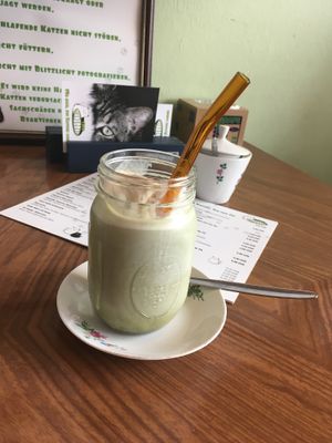 Vegan matcha latte with vegan ice cream   at Cafe Schnurrke in Cologne