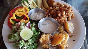 Healthy platter at Pumpernicle German Bakery in Rishikesh