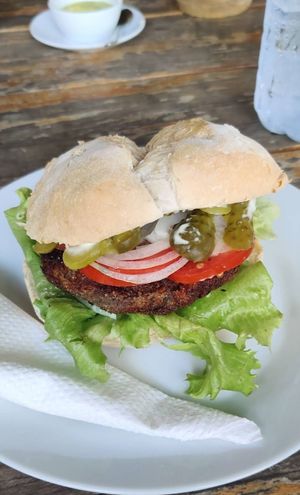 Yummy vegan burger at Jen's Café in Tofo