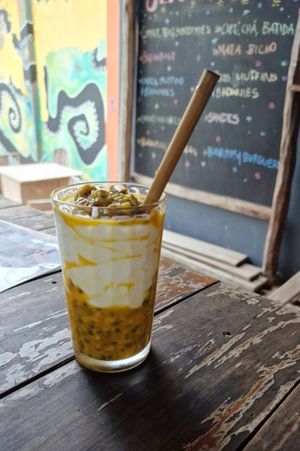 Yummy fresh drink at Jen's Café in Tofo