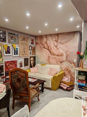 Downstairs spaces at MAGIC COFFEE SHOP in Nogent-sur-marne