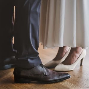 Gloria - 
Sophisticated and elegant pointed toe pumps with Enrico - Classic cruelty-free lace-up shoe  at NOAH - Italian Vegan Shoes in Esselbach