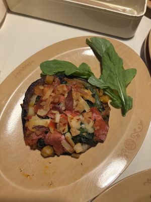 portobello mushroom pizza  at Kinopio's Cafe in Osaka