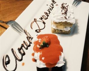 chocolate strawberry cake and apple vanilla cake at Cloud Dreaming in Penang