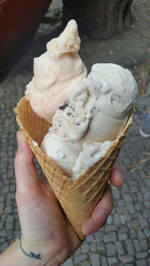 cantaloupe sorbet, peanut crunch and soy almond at Gelateria Mos Eisley in Berlin