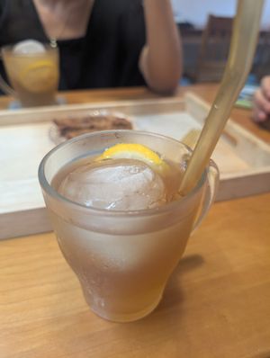 Peach iced tea at 빵과장미 in Gwangju