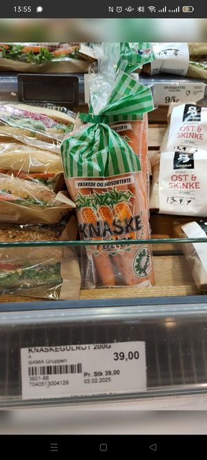 Carrots at Narvesen Jernbanetorget T-bane in Oslo