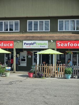  at Purple Tomato Farmers Market in Lincoln