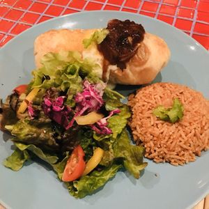 vegan plate at The Pink Cow - ピンクカウ in Tokyo