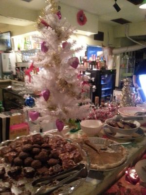 Christmas buffet at The Pink Cow - ピンクカウ in Tokyo