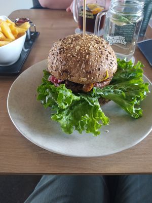 Veggi Burger at Café Plan B Bürgerhaus Burghausen in Bayern