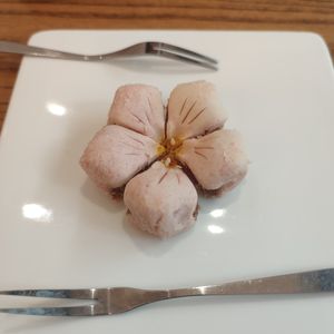 Moon cake at GoodTime Cafe in Kunshan