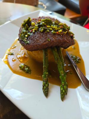 Potato's and steak at Alice & Friends in Oak Park in Oak Park