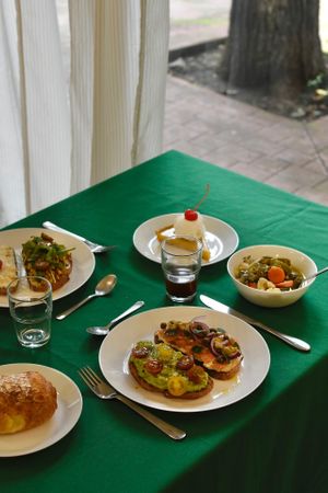 Desayuno at Sessarego in Mexico City