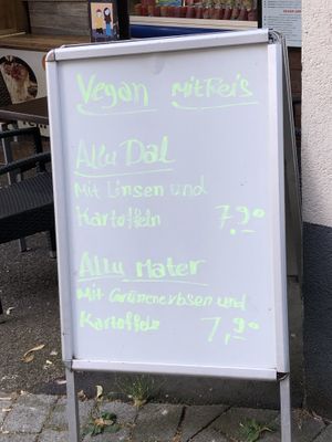 Vegane Tagesgerichte / vegan daily special  at Piccolo Della Mama in Cologne
