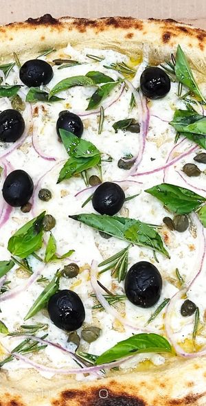 Pizza Mediterránea Vegana at Pizzeria Ciao Bei in Quintana Roo