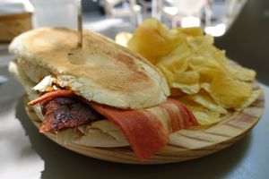 Bocadillo de no bacon at Vegan Rock in Sevilla
