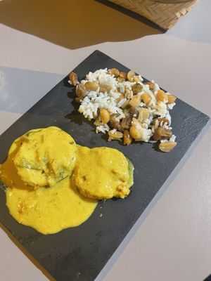 Mustard “chicken" at Vegan Rock in Sevilla