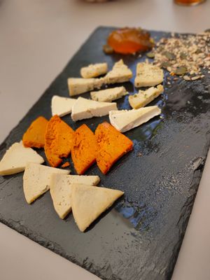 Tabla de quesos at Vegan Rock in Sevilla