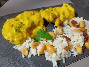 Mustard "chicken" at Vegan Rock in Sevilla