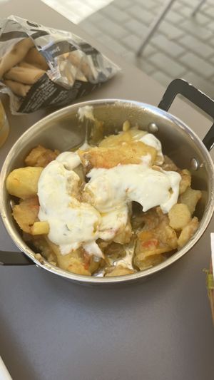 Patatas alioli  at Vegan Rock in Sevilla