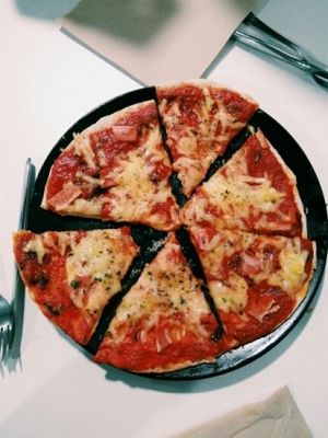 Vegan Bacon Pizza DELICIOUS at Vegan Rock in Sevilla