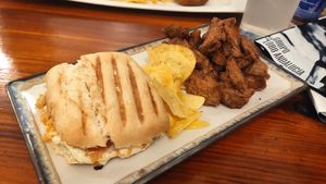 Atùn y chicharrones at Vegan Rock in Sevilla