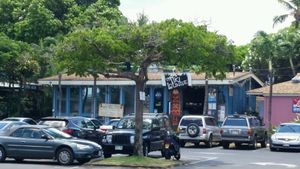 outside at South Shore Tiki Lounge in Kihei